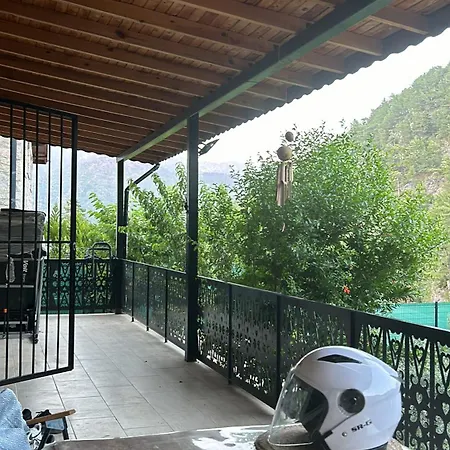 Isik 빌라 페티예